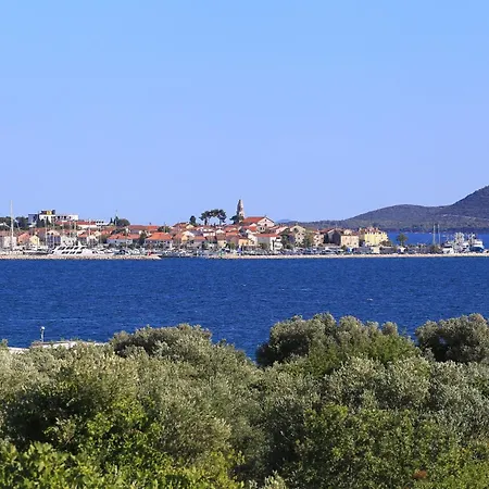 Capan Zadarvillas Sveti Filip i Jakov